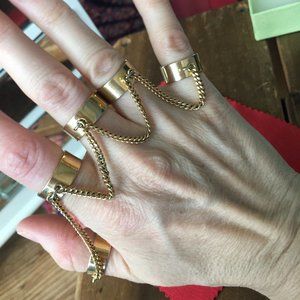 Eddie Borgo 5-finger chain ring